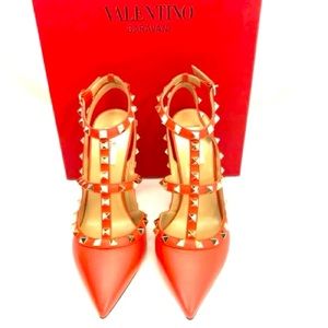 New in box. Valentino Rockstud 39